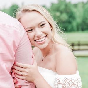 Meet your Posher, Darien